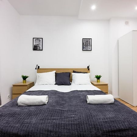 Cracow Rent Apartments - Spacious Apartments For 2-7 People In Quiet Area - Kolberga Street Nr 3 - 10 Min To Main Square By Foot คราคูฟ ภายนอก รูปภาพ